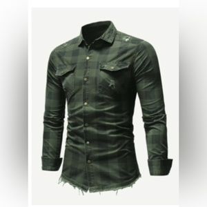 Casual plaid shirt. Army green. New never worn